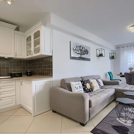 Comfortable Near The Apartman *