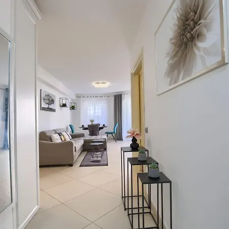 Apartment Comfortable Near The