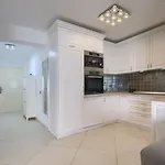 Comfortable Near The * 풀라