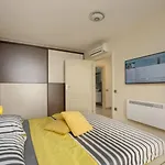 Comfortable Near The 아파트